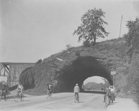 East River Drive 1895 Print