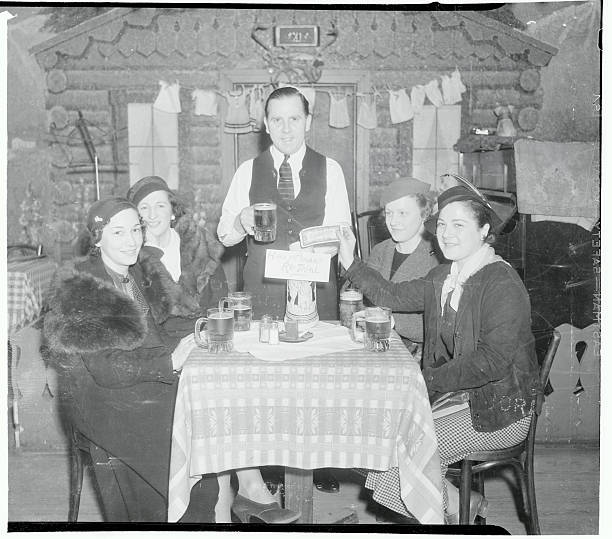 To finance an appeal for Bruno Richard Hauptmann hundreds of collections are being taken up throughout the Yorkville section of New York where live